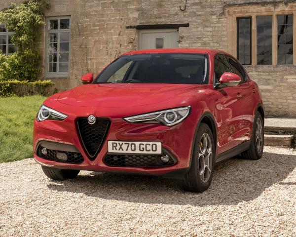 Фото Alfa Romeo Stelvio I Рестайлинг Внедорожник 5 дв.