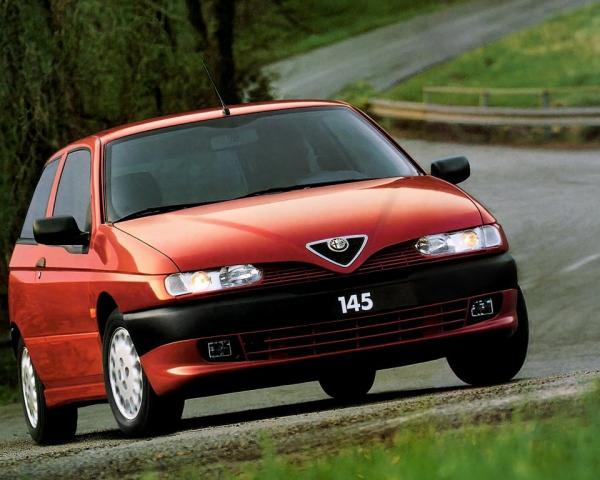 Фото Alfa Romeo 145 I Хэтчбек 3 дв.