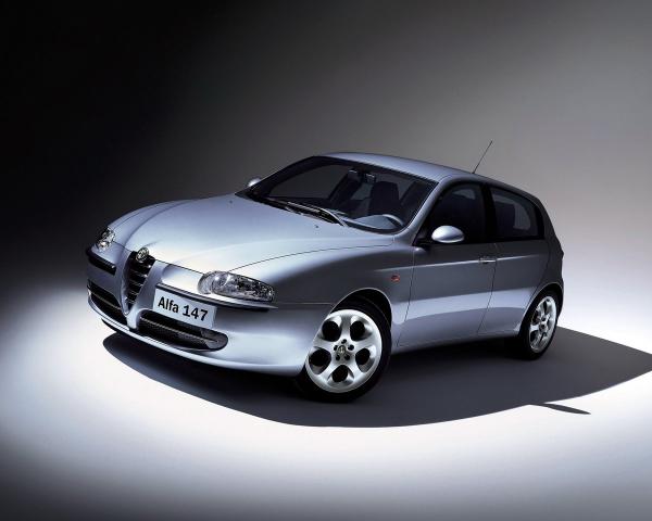 Фото Alfa Romeo 147 I Хэтчбек 5 дв.