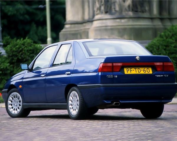 Фото Alfa Romeo 155 I Рестайлинг Седан