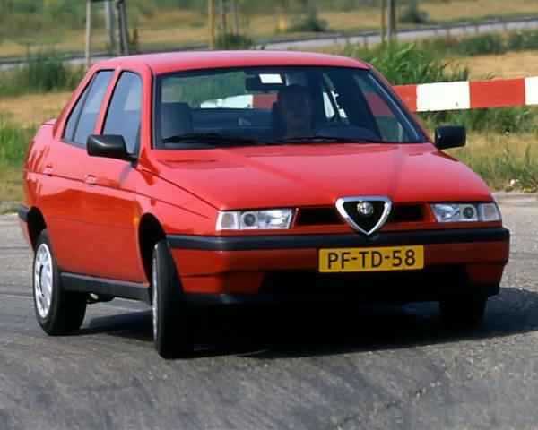 Фото Alfa Romeo 155 I Рестайлинг Седан