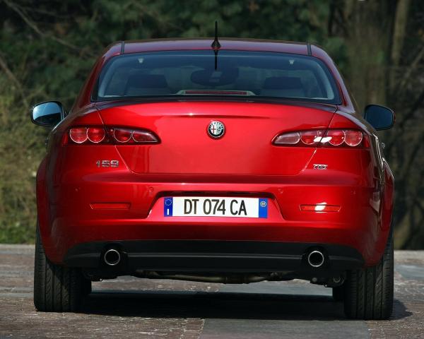 Фото Alfa Romeo 159 I Седан