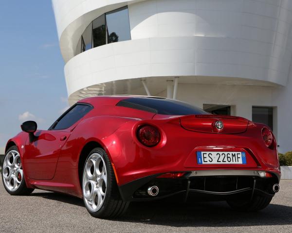 Фото Alfa Romeo 4C I Купе