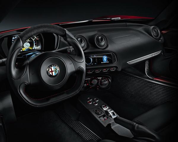 Фото Alfa Romeo 4C I Купе