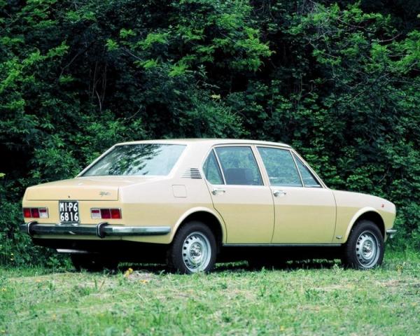 Фото Alfa Romeo Alfetta I Седан