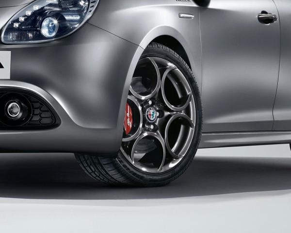 Фото Alfa Romeo Giulietta III Рестайлинг Хэтчбек 5 дв.