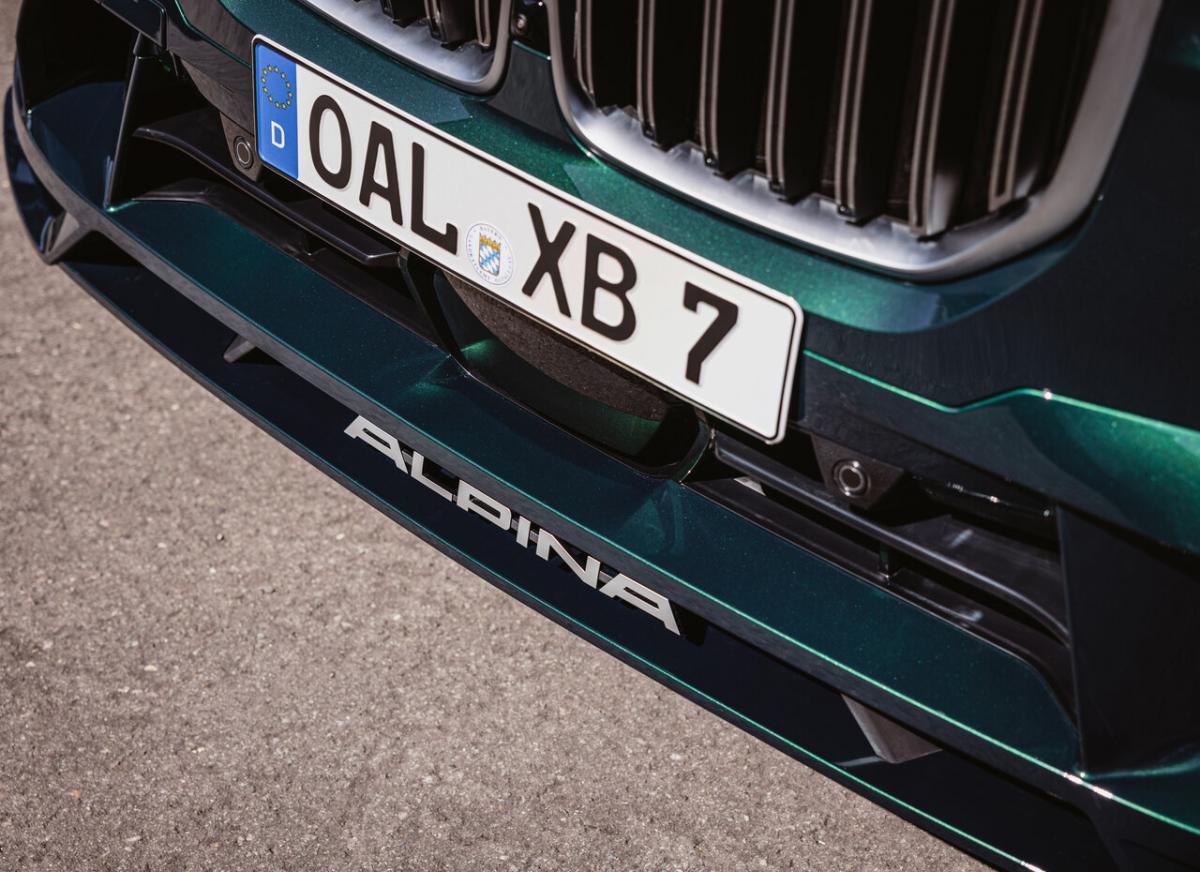 Сравнение Альпина ХВ7 и БМВ Х7, что лучше Alpina XB7 или BMW X7