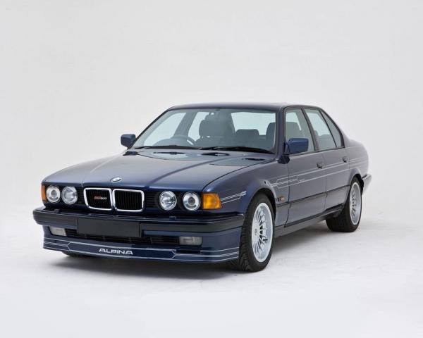 Фото Alpina B12 E32 Седан