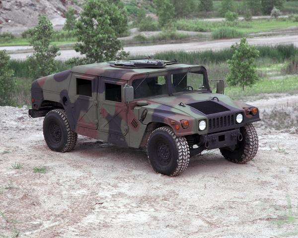 Фото AM General HMMWV (Humvee) I Внедорожник 5 дв.