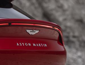 Фото Aston Martin DBX I