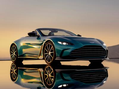 Фото Aston Martin V12 Vantage  Родстер