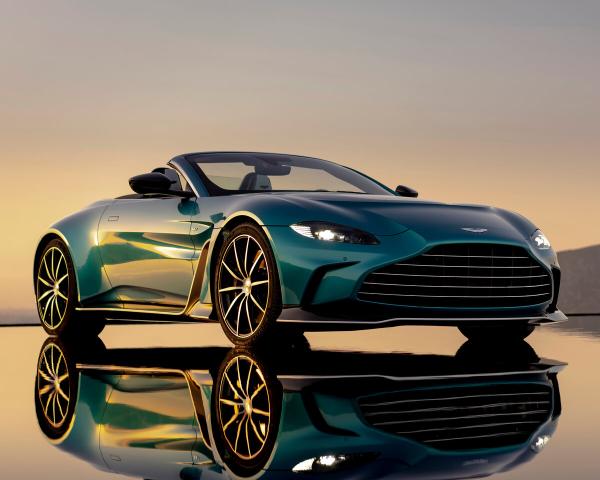 Фото Aston Martin V12 Vantage II Родстер