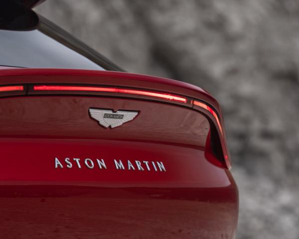 Фото Aston Martin DBX I Внедорожник 5 дв.