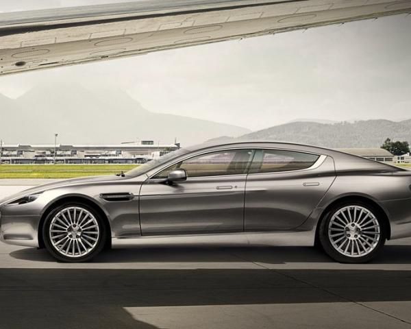 Фото Aston Martin Rapide I Лифтбек