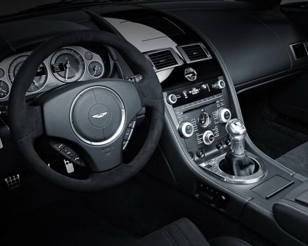 Фото Aston Martin V12 Vantage I Купе