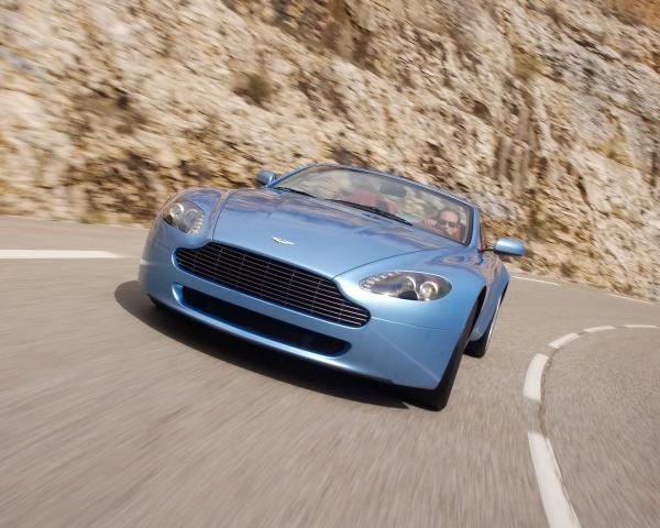 Фото Aston Martin V8 Vantage III Родстер