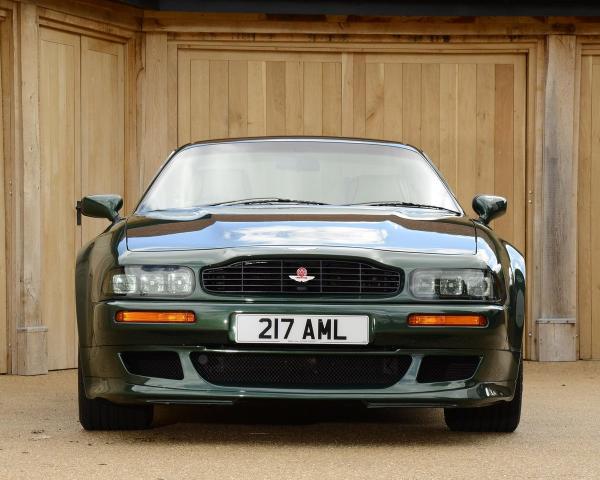 Фото Aston Martin V8 Vantage II Купе