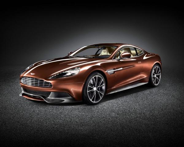 Фото Aston Martin Vanquish II Купе