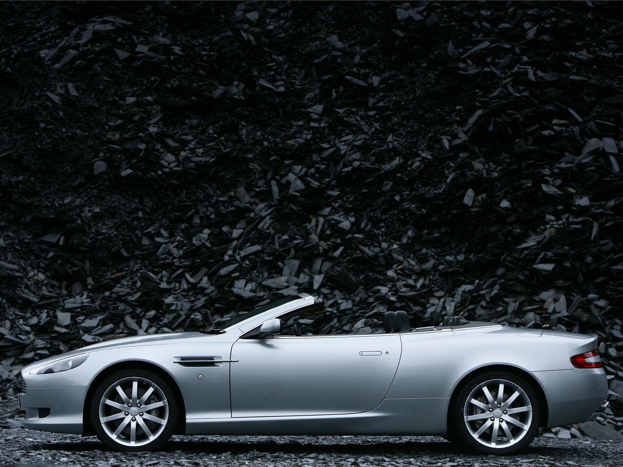 Фото Aston Martin DB9 I