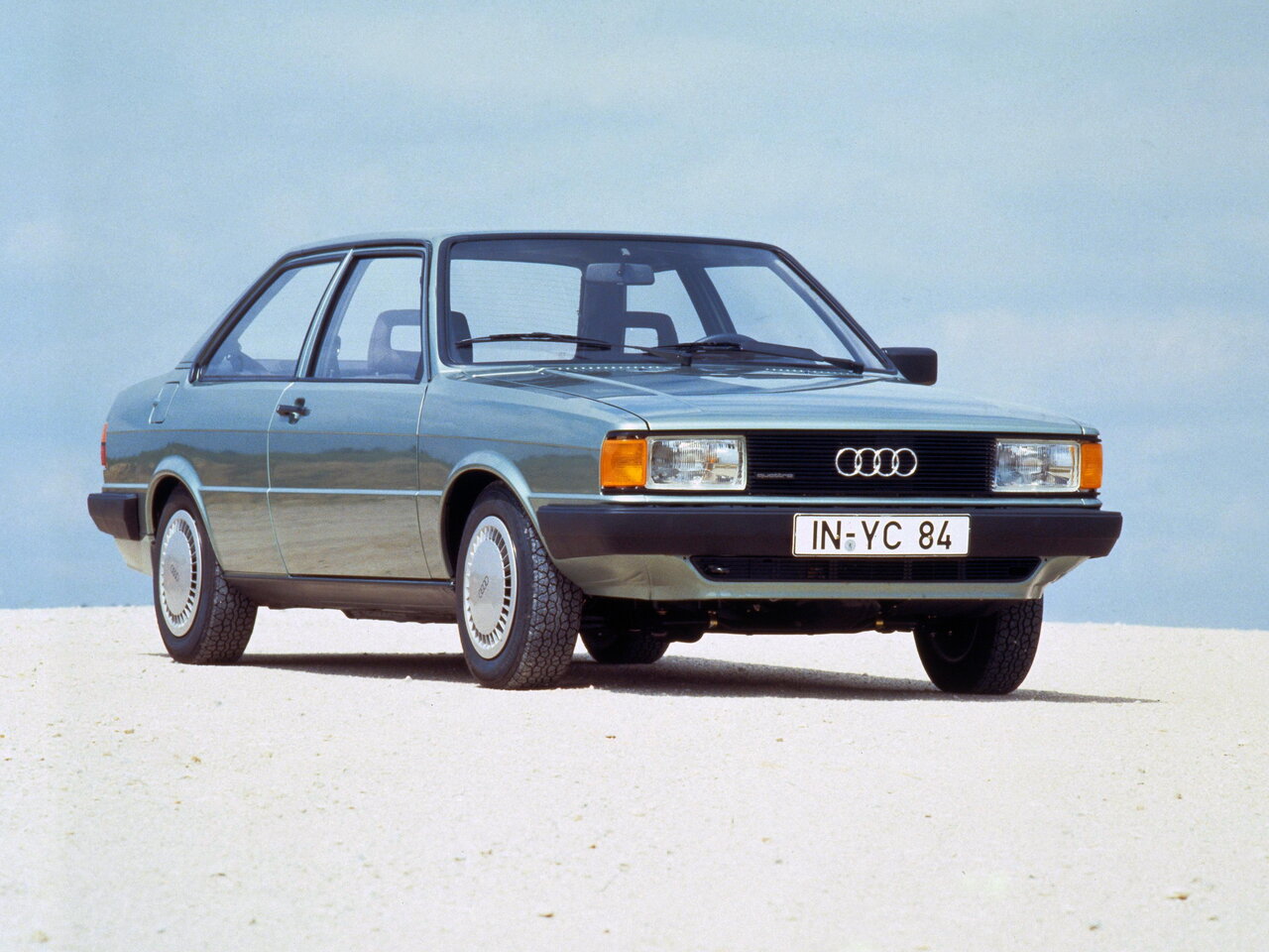 Фото Audi 80 III (B2)