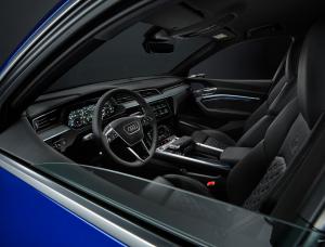 Фото Audi SQ8 Sportback e-tron I