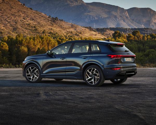 Фото Audi Q6 e-tron I Внедорожник 5 дв.