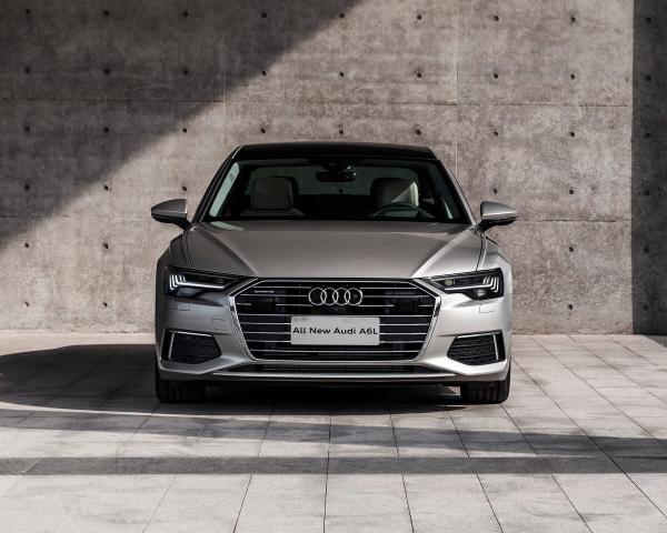 Фото Audi A6 C8 Седан L