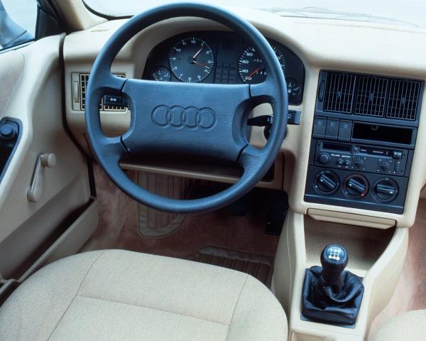 Фото Audi 80 IV (B3) Седан