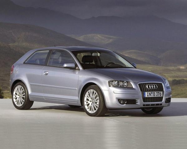 Фото Audi A3 II (8P) Рестайлинг 1 Хэтчбек 3 дв.