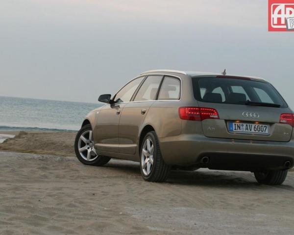 Фото Audi A6 III (C6) Универсал 5 дв.