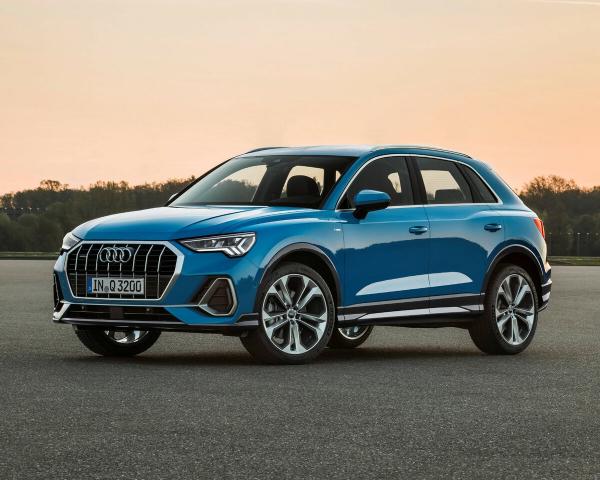 Фото Audi Q3 II (F3) Внедорожник 5 дв.