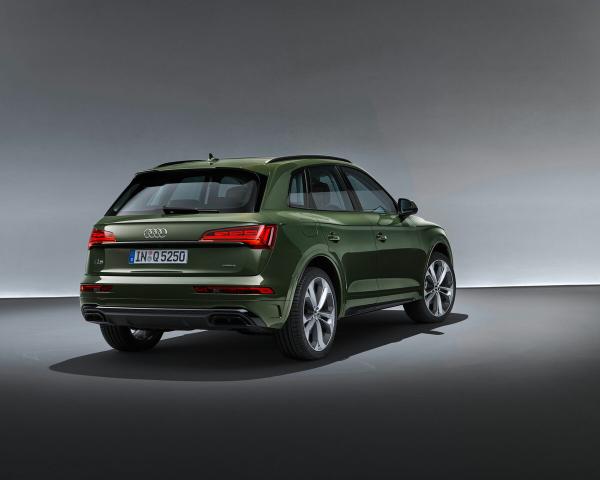 Фото Audi Q5 II (FY) Рестайлинг Внедорожник 5 дв.