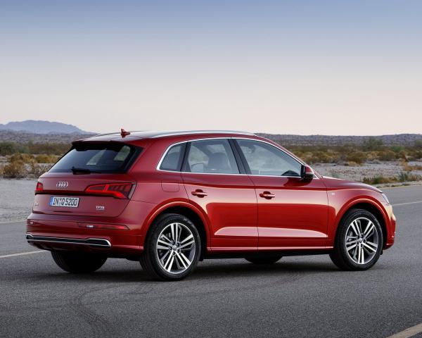 Фото Audi Q5 II (FY) Внедорожник 5 дв.