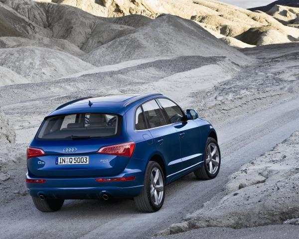 Фото Audi Q5 I (8R) Внедорожник 5 дв.