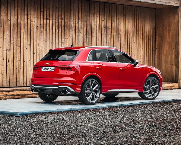 Фото Audi RS Q3 II (F3) Внедорожник 5 дв.