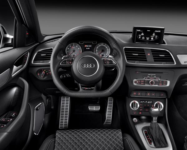 Фото Audi RS Q3 I (8U) Внедорожник 5 дв.