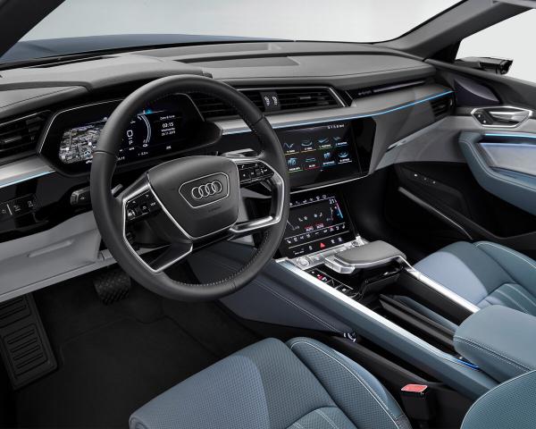 Фото Audi e-tron Sportback I Внедорожник 5 дв.