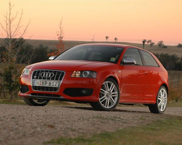 Фото Audi S3 II (8P) Хэтчбек 3 дв.