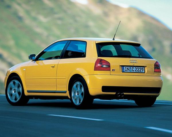 Фото Audi S3 I (8L) Хэтчбек 3 дв.