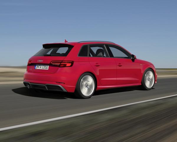 Фото Audi A3 III (8V) Рестайлинг Хэтчбек 5 дв. Sportback