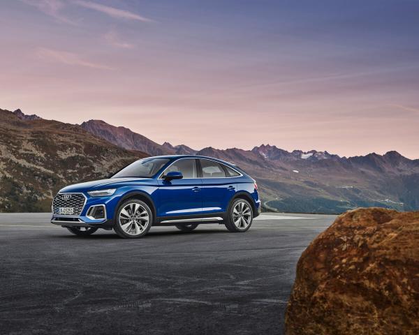 Фото Audi Q5 Sportback I (FY) Внедорожник 5 дв.