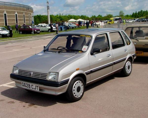 Фото Austin Metro I Хэтчбек 5 дв.