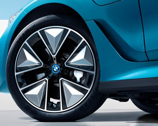 Фото BMW i3 I (G28) (China Market) Седан