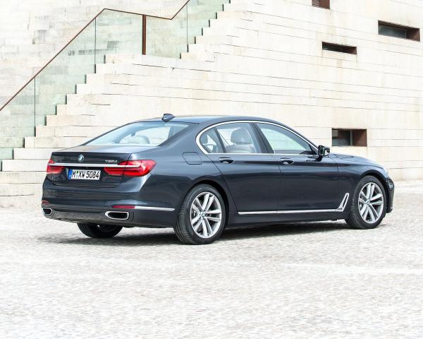 Фото BMW 7 серия VI (G11/G12) Седан