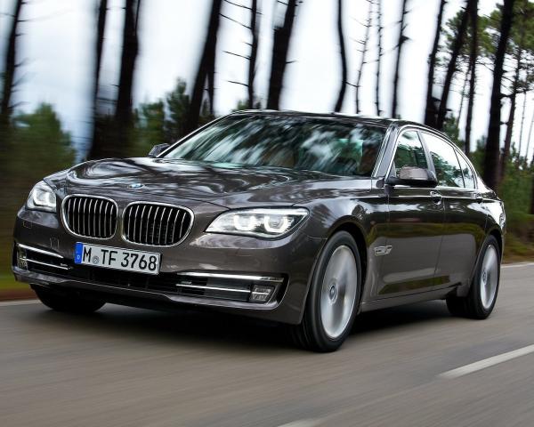 Фото BMW 7 серия V (F01/F02/F04) Рестайлинг Седан Long