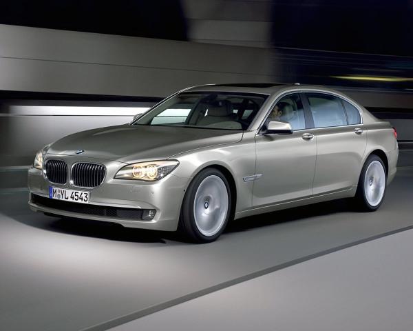 Фото BMW 7 серия V (F01/F02/F04) Седан Long