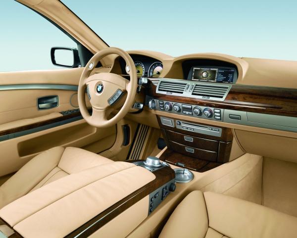 Фото BMW 7 серия IV (E65/E66) Рестайлинг Седан