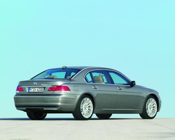 Фото BMW 7 серия IV (E65/E66) Рестайлинг Седан Long