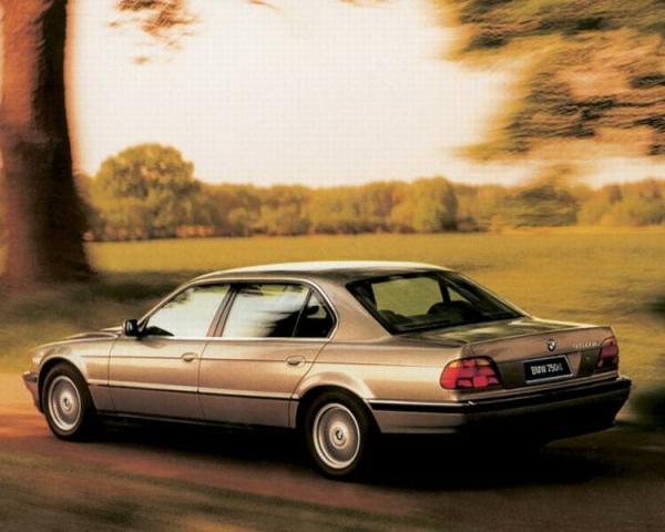 Фото BMW 7 серия III (E38) Седан Long