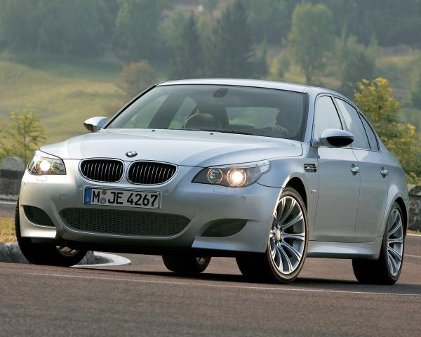 Фото BMW M5 IV (E60/E61) Седан